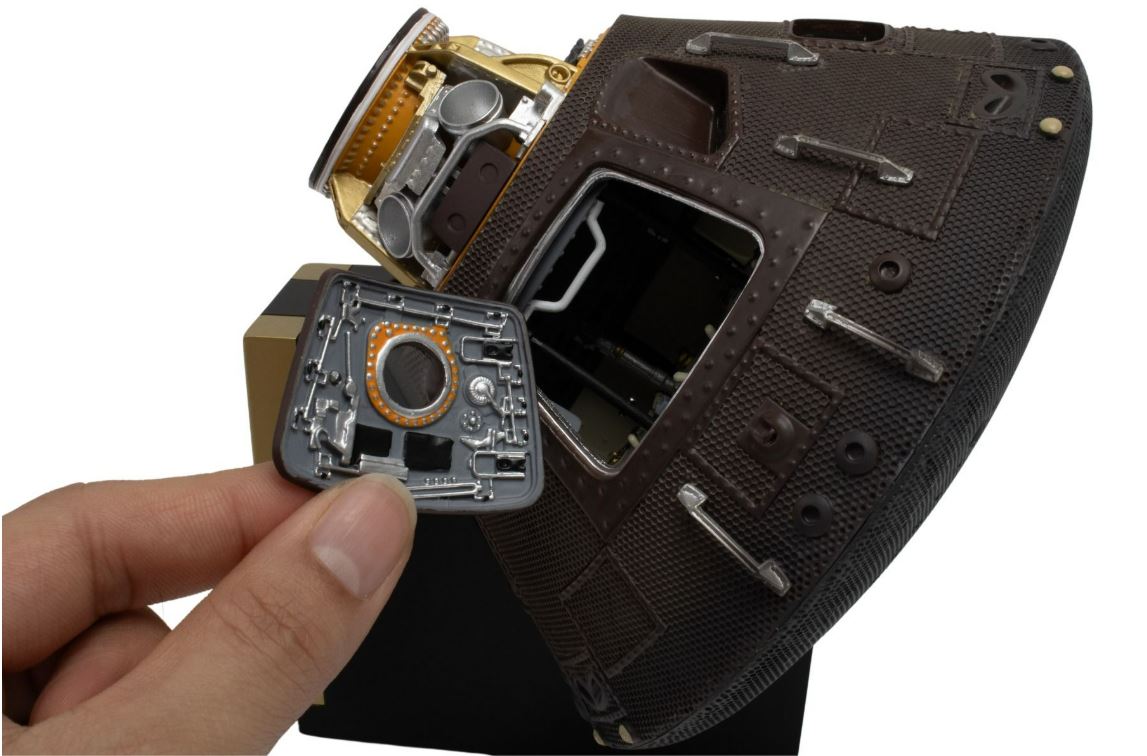 EXEC SER APOLLO 11 CAPSULE 1/25