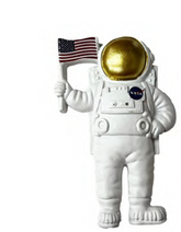 Astronaut Magnet